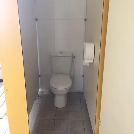 Vandrarhem De Jeunesse-la Hulotte Montreuil (Pas-de-Calais)