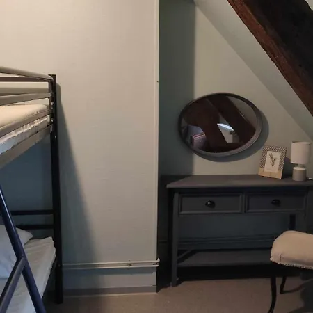 De Jeunesse-la Hulotte Auberge de jeunesse Montreuil (Pas-de-Calais)