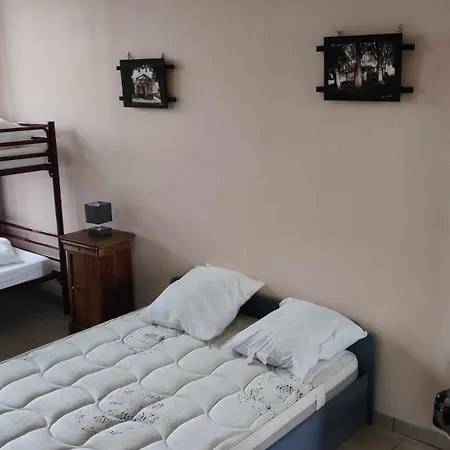 Vandrarhem De Jeunesse-la Hulotte