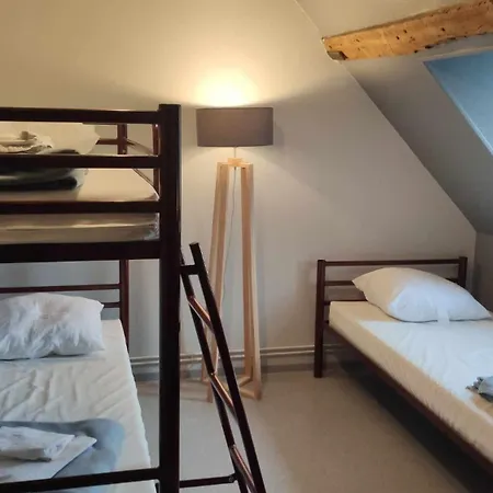 Vandrarhem De Jeunesse-la Hulotte *