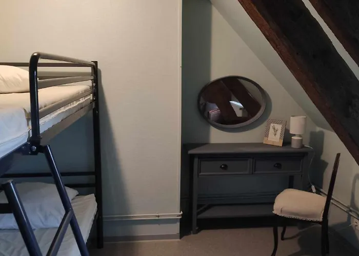 De Jeunesse-la Hulotte Auberge de jeunesse Montreuil (Pas-de-Calais)