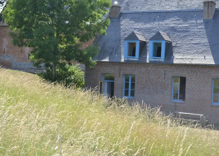 De Jeunesse-la Hulotte Auberge de jeunesse Montreuil (Pas-de-Calais)